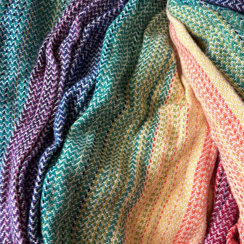 Apple Blossom Wovens semi custom ring sling - Picture 4 of 6